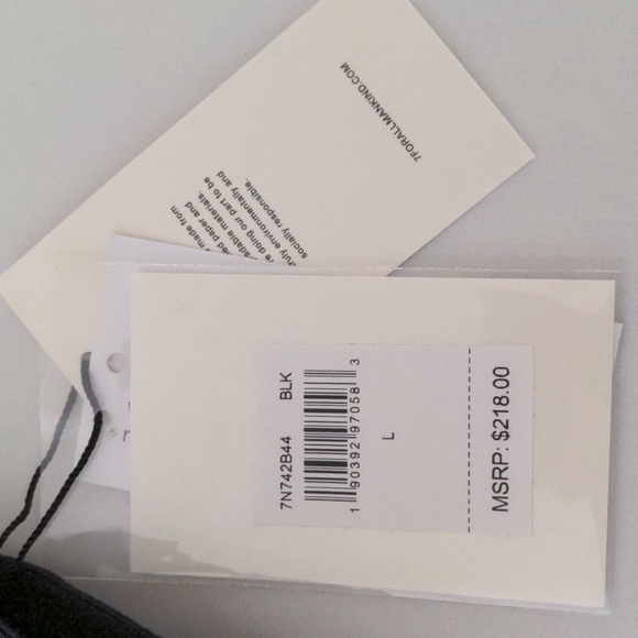 7 for all Mankind Liquid legging in Jet Black (NWT) - Picture 3 of 3